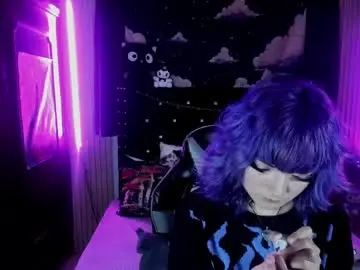 Ravencollen  live sex cam