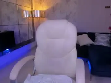 Violet_lawrence  live sex cam