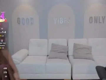 Ambarowens  live sex cam