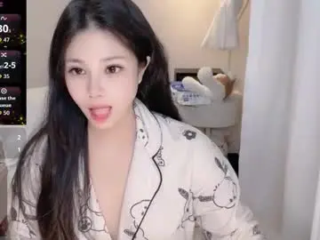 Chillybb114  live sex cam