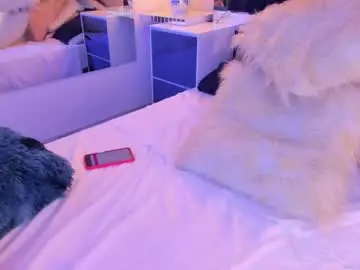 Emiliaastron  live sex cam