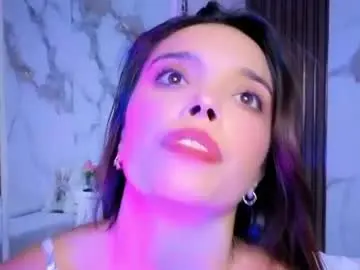 Hannahill69  live sex cam