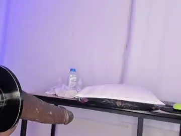 Inndrahot  live sex cam