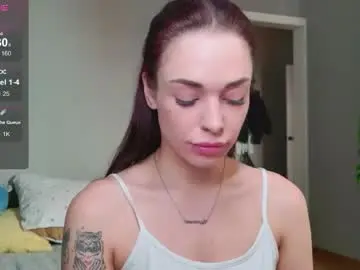 Meow_moore  live sex cam