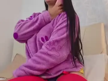 Moonbrunettee  live sex cam