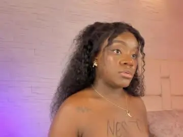 Naina_deivis33  live sex cam