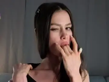 Rivkasalyards  live sex cam