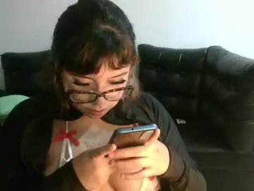 Sweettie_demon  live sex cam