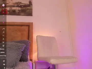 Alahia77  live sex cam