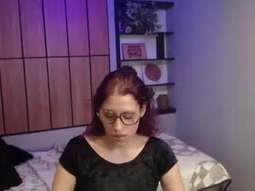 Ale_honey_  live sex cam