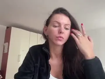 Arlynenemani  live sex cam