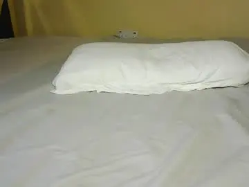 Cuteone111  live sex cam