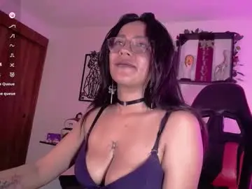 Dakota_ro  live sex cam