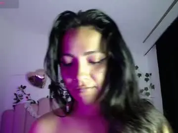 Dakota_ro  live sex cam