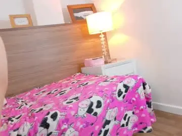 Dullce69  live sex cam