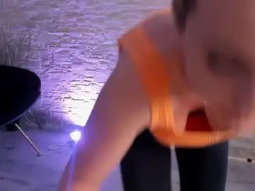 Helenceccile  live sex cam