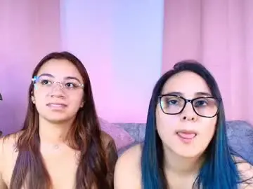 Jules_n_gia  live sex cam