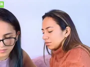 Jules_n_gia  live sex cam