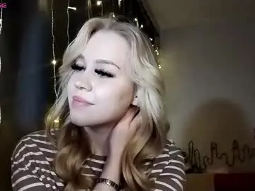 Lunapeony  live sex cam