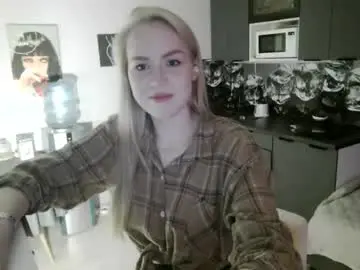 Lunapeony  live sex cam