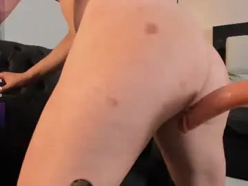 Miagag  live sex cam