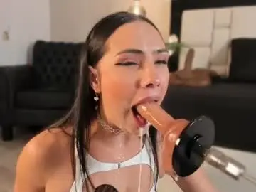 Miagag  live sex cam