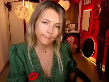 Nicolehits  live sex cam