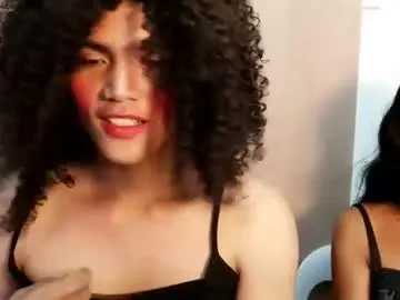 Queen_bea69  live sex cam