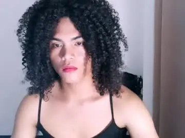 Queen_bea69  live sex cam