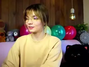 Tonitatooker  live sex cam