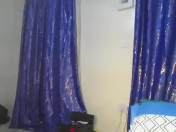 Beverlyne5  live sex cam