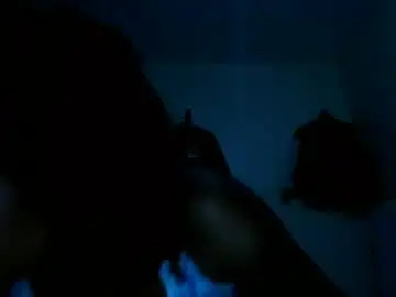 Beverlyne5  live sex cam