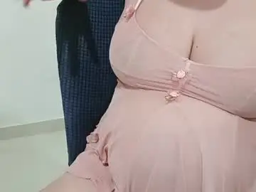 Chillylove  live sex cam