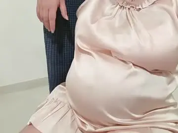 Chillylove  live sex cam