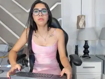 Cristalscoot  live sex cam