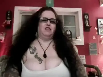 Gothickmaiden  live sex cam