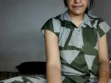 Hotnsweetindian  live sex cam