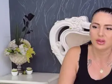 Laurenjenssen  live sex cam