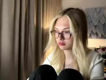 Linneabercier  live sex cam