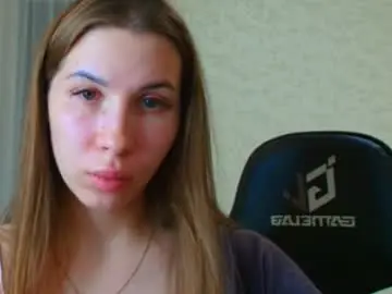Lunail  live sex cam