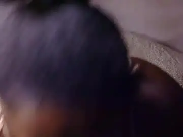 Milkymommy45  live sex cam