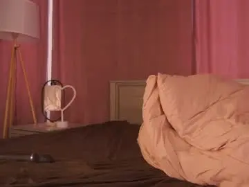 Miranda_may  live sex cam