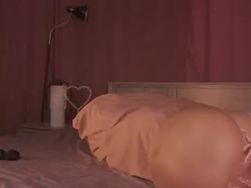 Miranda_may  live sex cam
