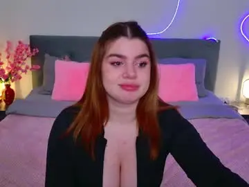 Moneyforpeaches  live sex cam