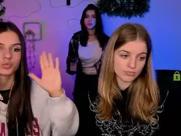 Naomi_perl  live sex cam