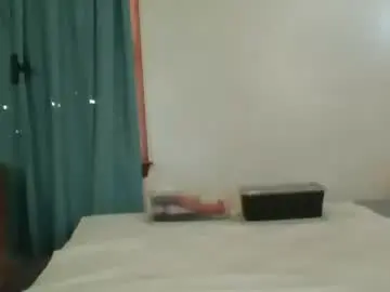 Sluttamer72  live sex cam