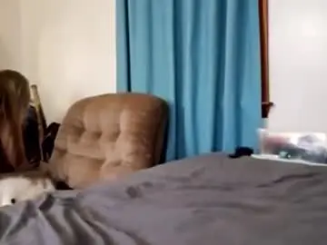 Sluttamer72  live sex cam
