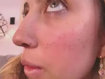 Sweetlyundone  live sex cam