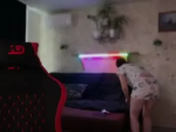 Sweetshy99  live sex cam