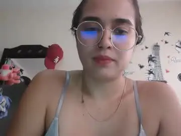 Triana_bell  live sex cam